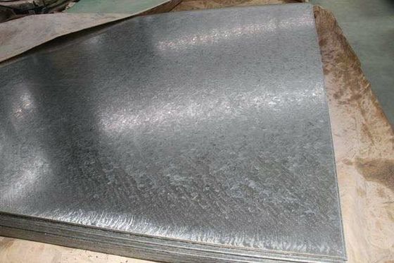 El cinc de Astm A446-93 cubierto platea el panel estructural del tejado del edificio del grado